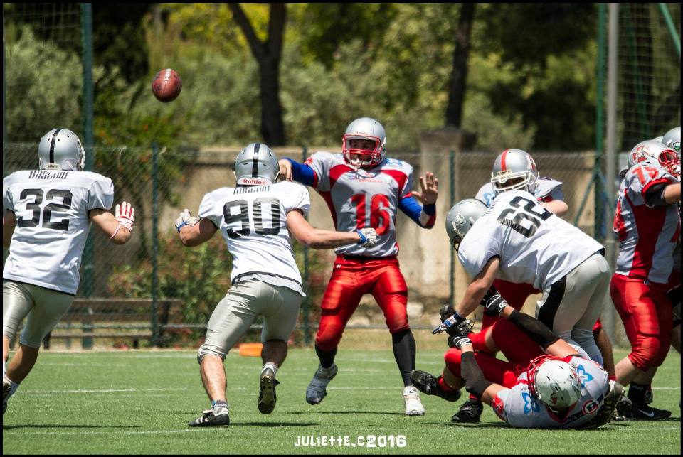 Un lancio di Simone Moccia (Foto Giulia Congia)