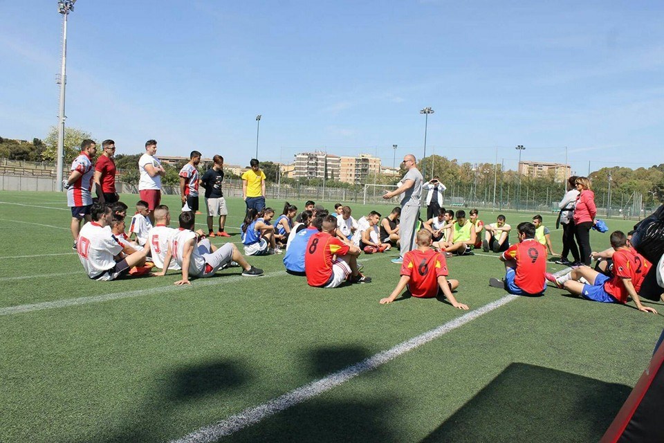 Giuseppe Fiorito durante un allenamento con le scuole